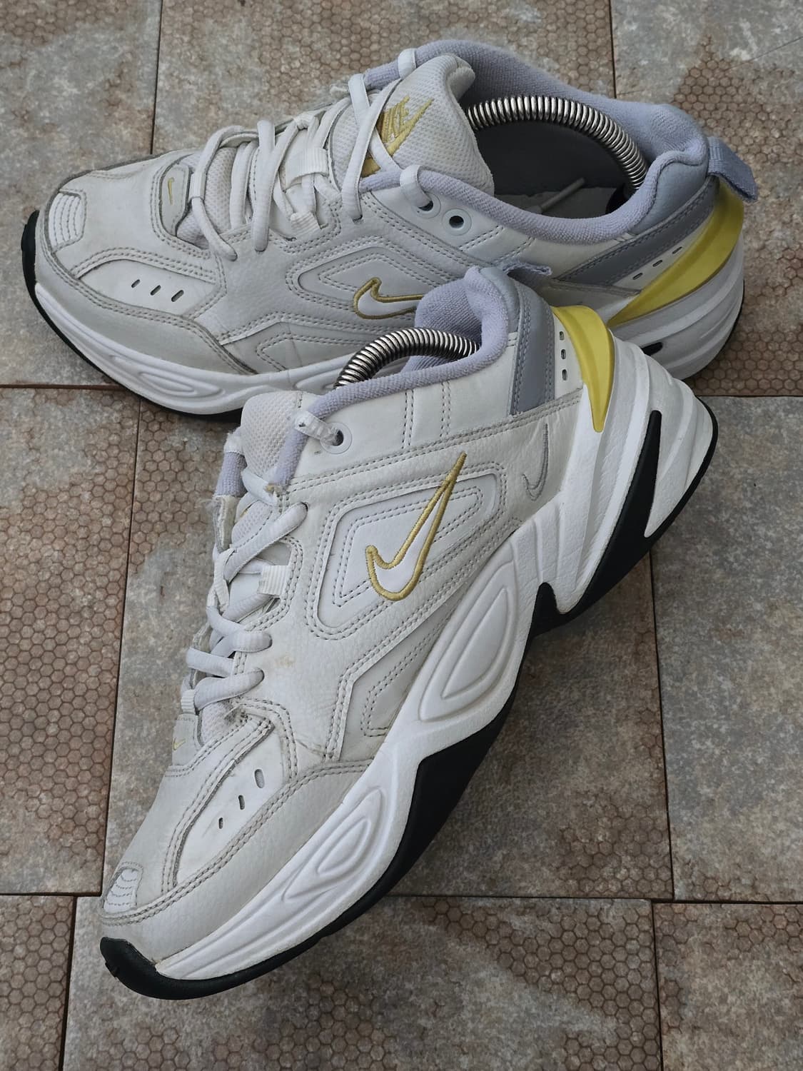 (245)나이키 m2k 테크노 플래티넘 틴트 상품이미지6