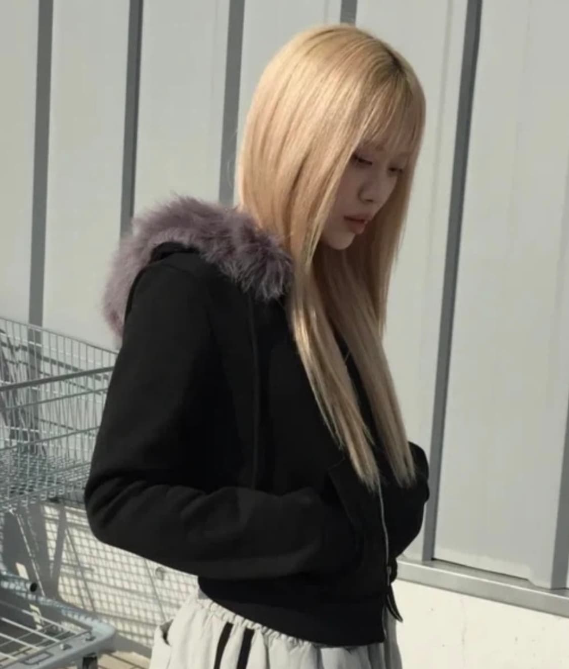 에이블리 퍼 후드집업 팝니다 상품이미지1