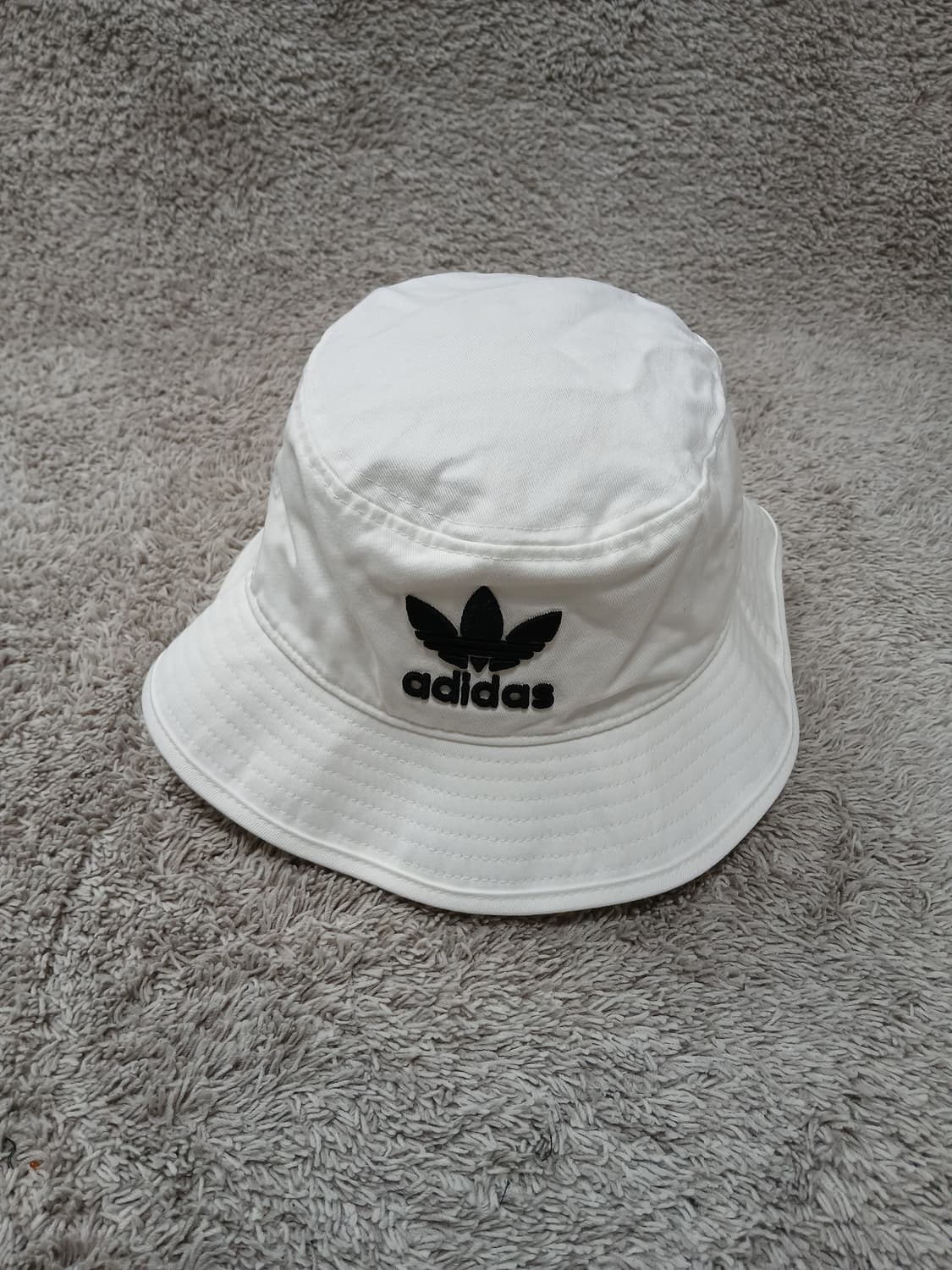 아디다스 화이트 버킷햇 OSFM 새제품 상품이미지1