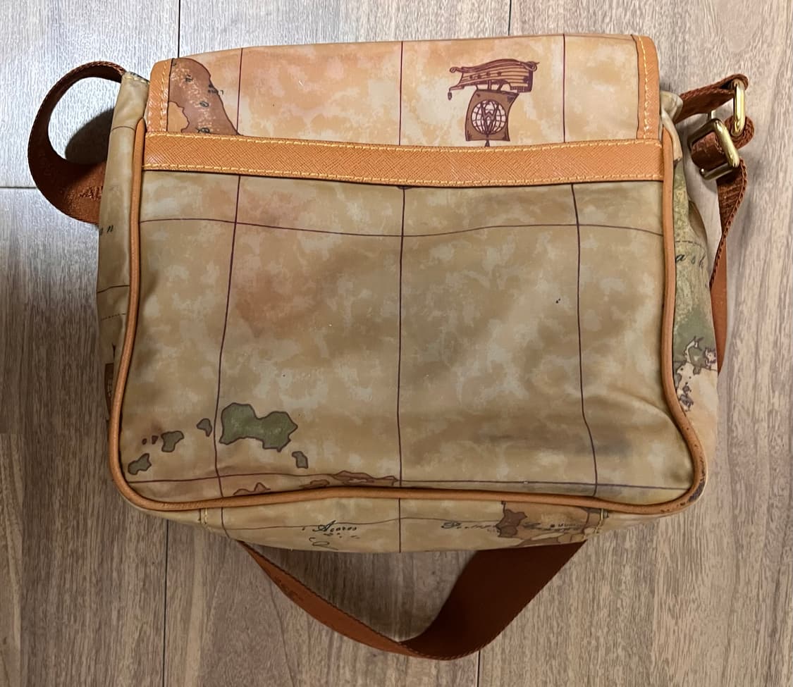 프리마클라쎄 지도 패턴 크로스백 상품이미지3