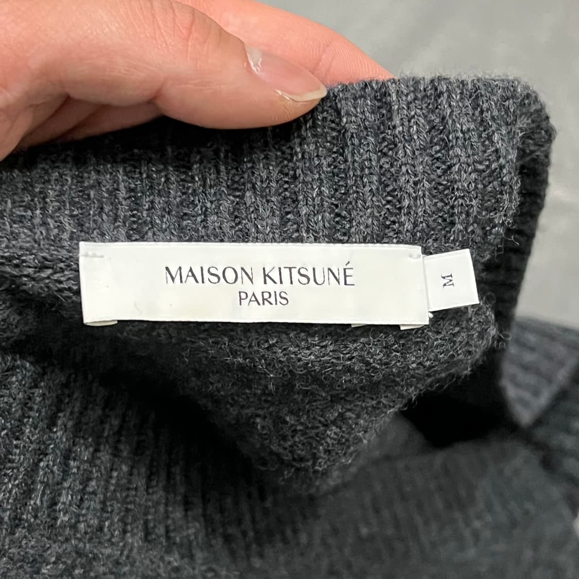  메종키츠네 폭스 로고 가디건 y15563 상품이미지6