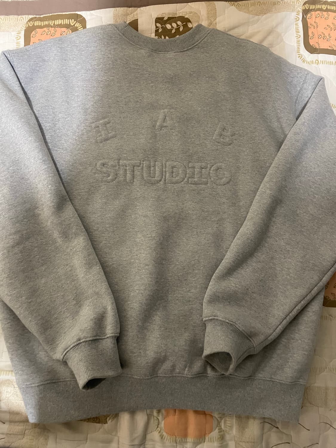 아이앱스튜디오 엠보스드 맨투맨 L 상품이미지5