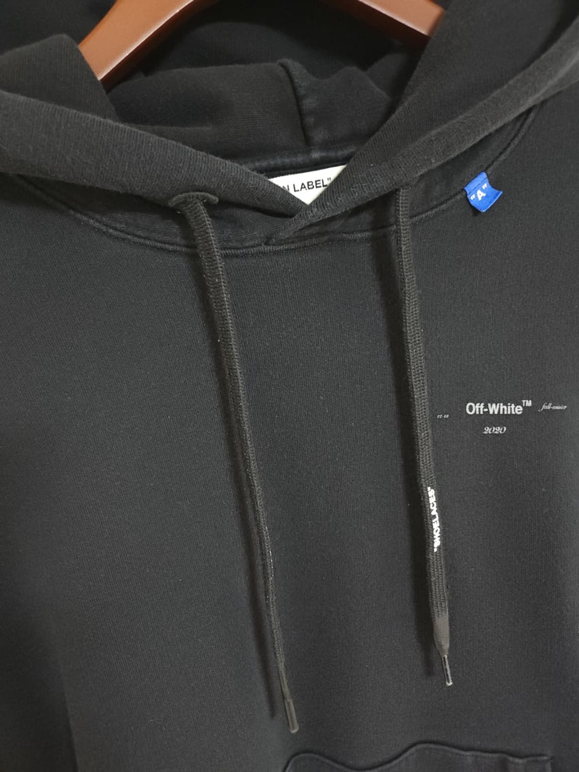 M 오프화이트 3D 애로우 후드티 OMBB034E19E30003 상품이미지2