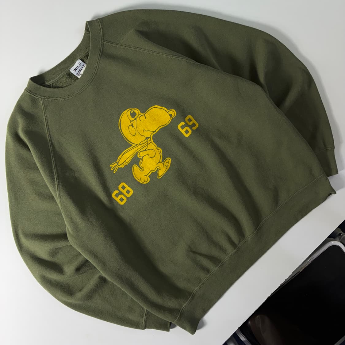 Wild donkey  와일드동키 코튼 스누피 올리브 맨투맨  상품이미지2