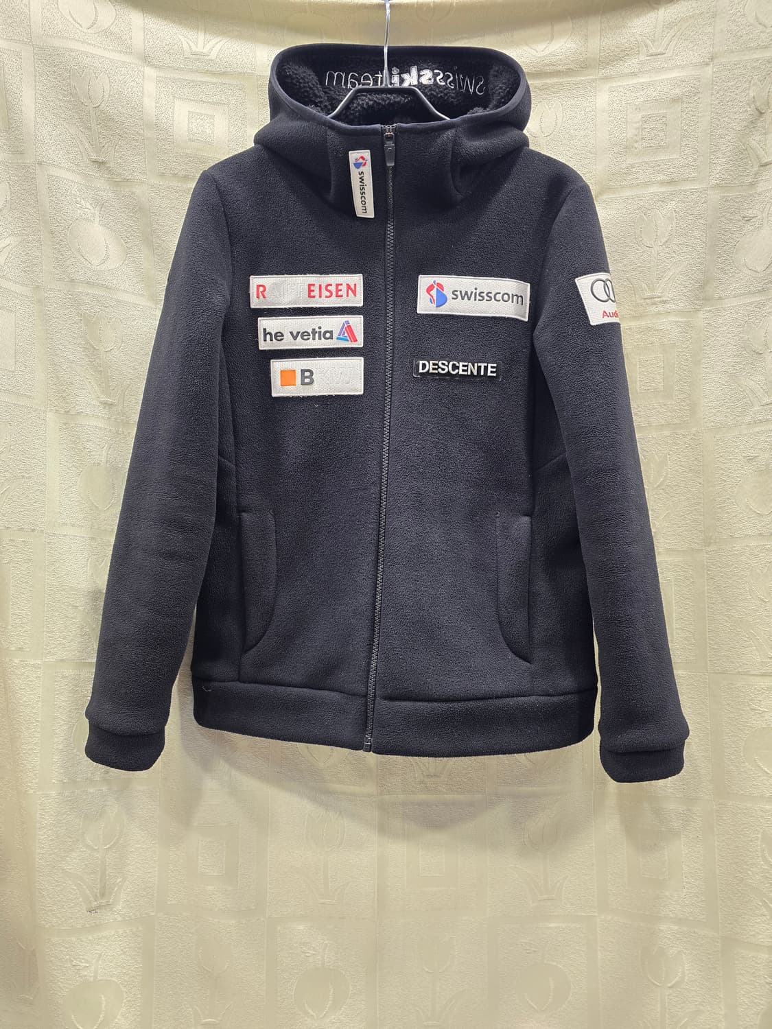 데상트 스위스 스키팀 후리스 85(S) 상품이미지1