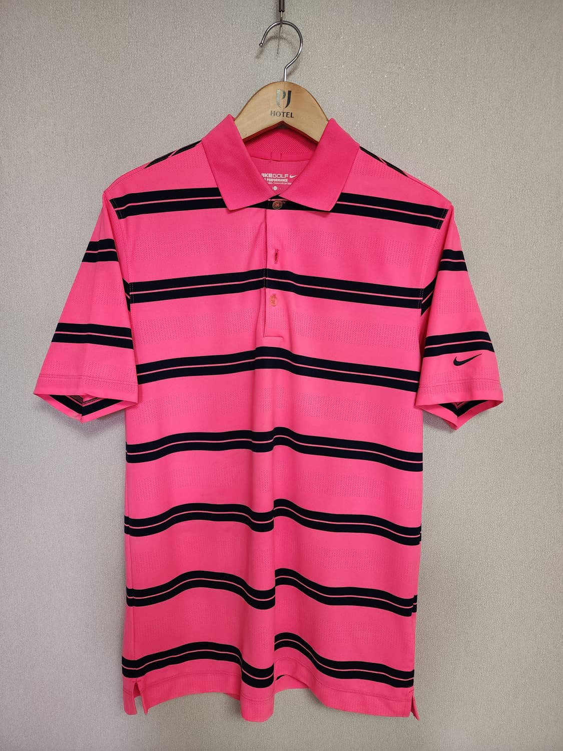 나이키 골프 핑크 블랙 스트라이프 반팔 카라티 상품이미지1