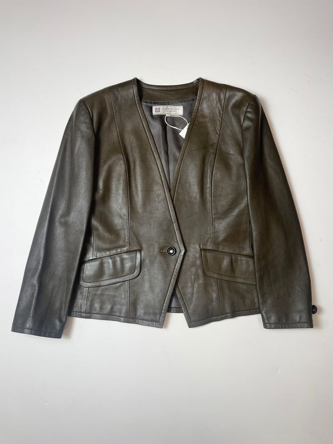 지방시 90's 크롭 가죽 자켓 PN9527 상품이미지1