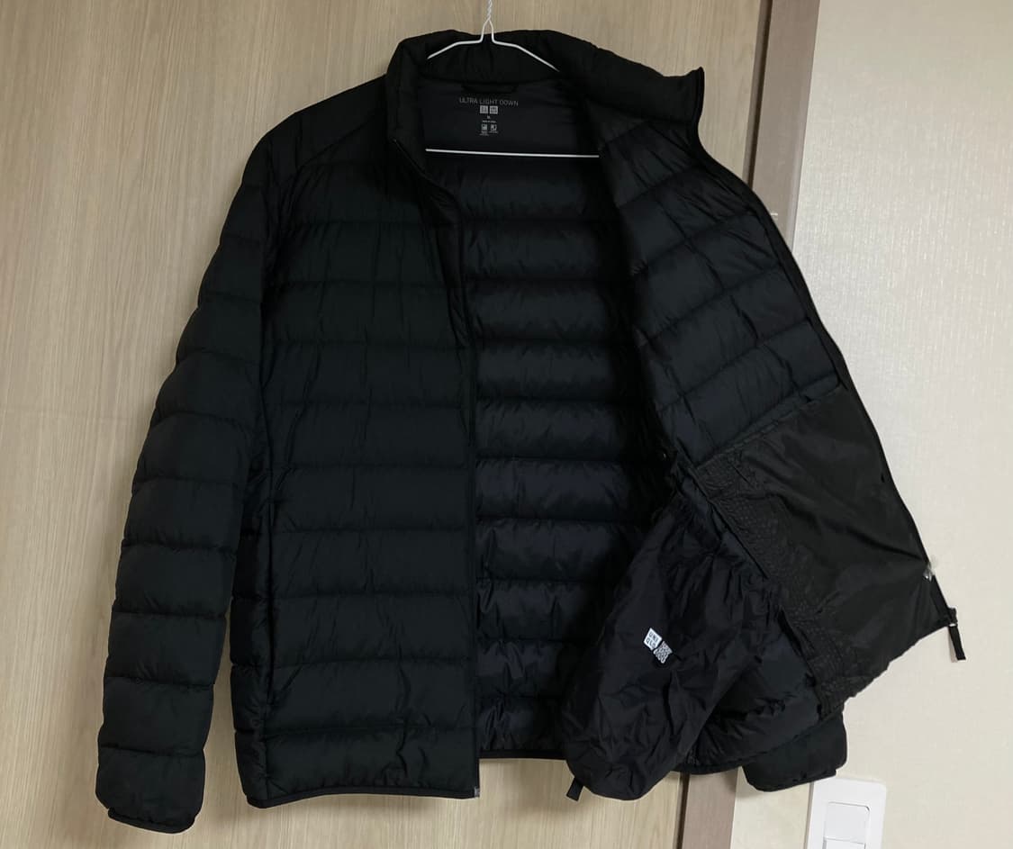 유니클로 경량패딩 105(XL) 판매 상품이미지2