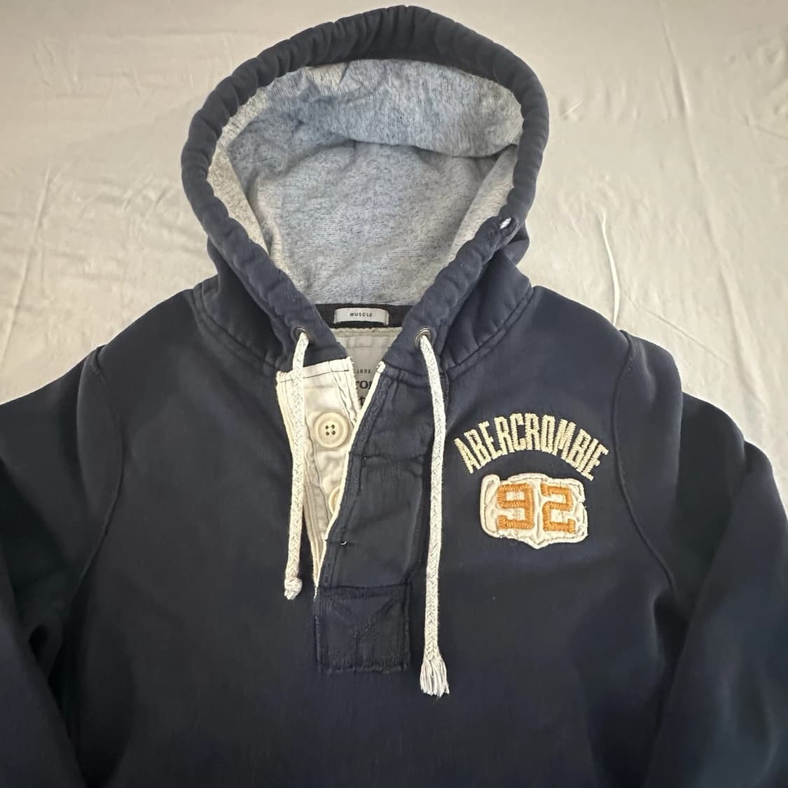 아베크롬비 앤 피치 빈티지 헨리넥 후드티 상품이미지2