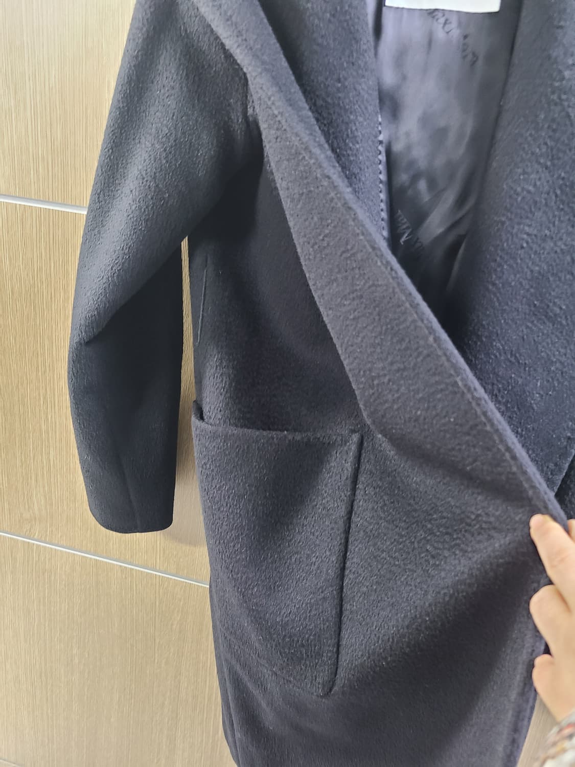 막스마라 낙타울 블랙 후드 코트 상품이미지3