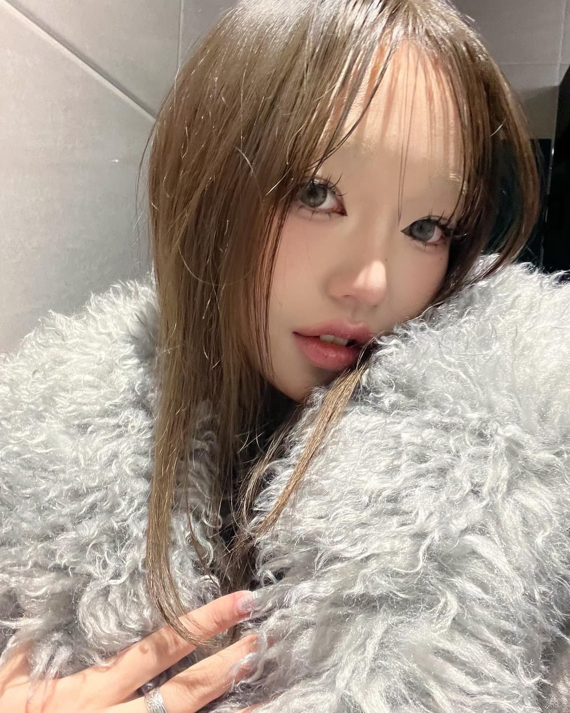 2000Archives Foxy fur Mustang Coat Grey  상품이미지9