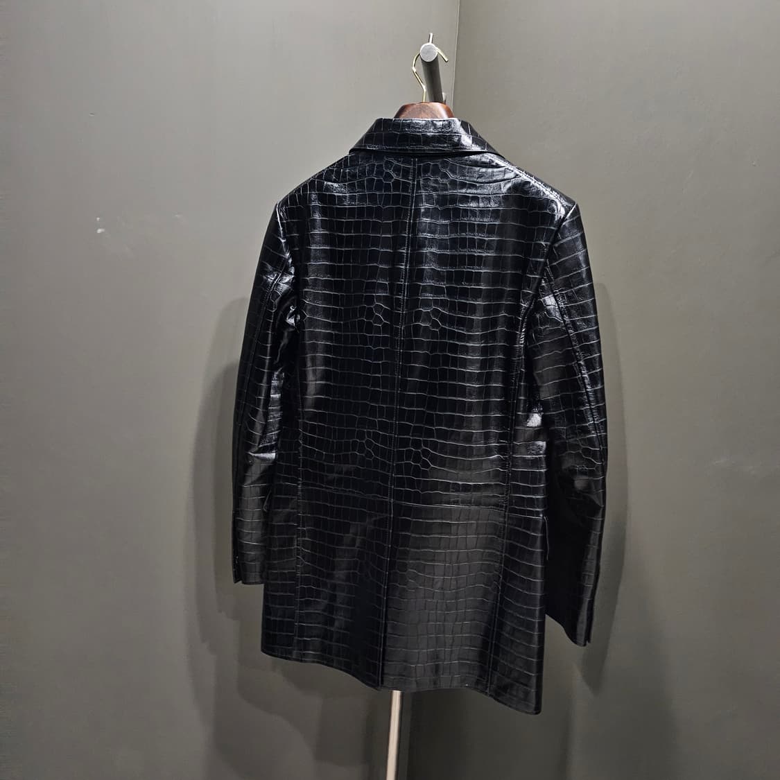 톰포드 크록이펙트 싱글 블레이저 자켓 상품이미지4