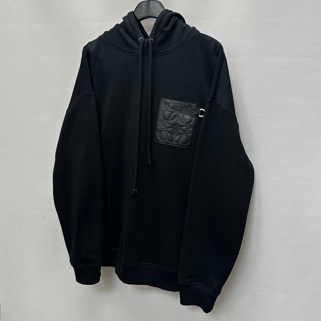 로에베 아나그램 레더포켓 후드티 ( 105~110 ) 상품이미지3