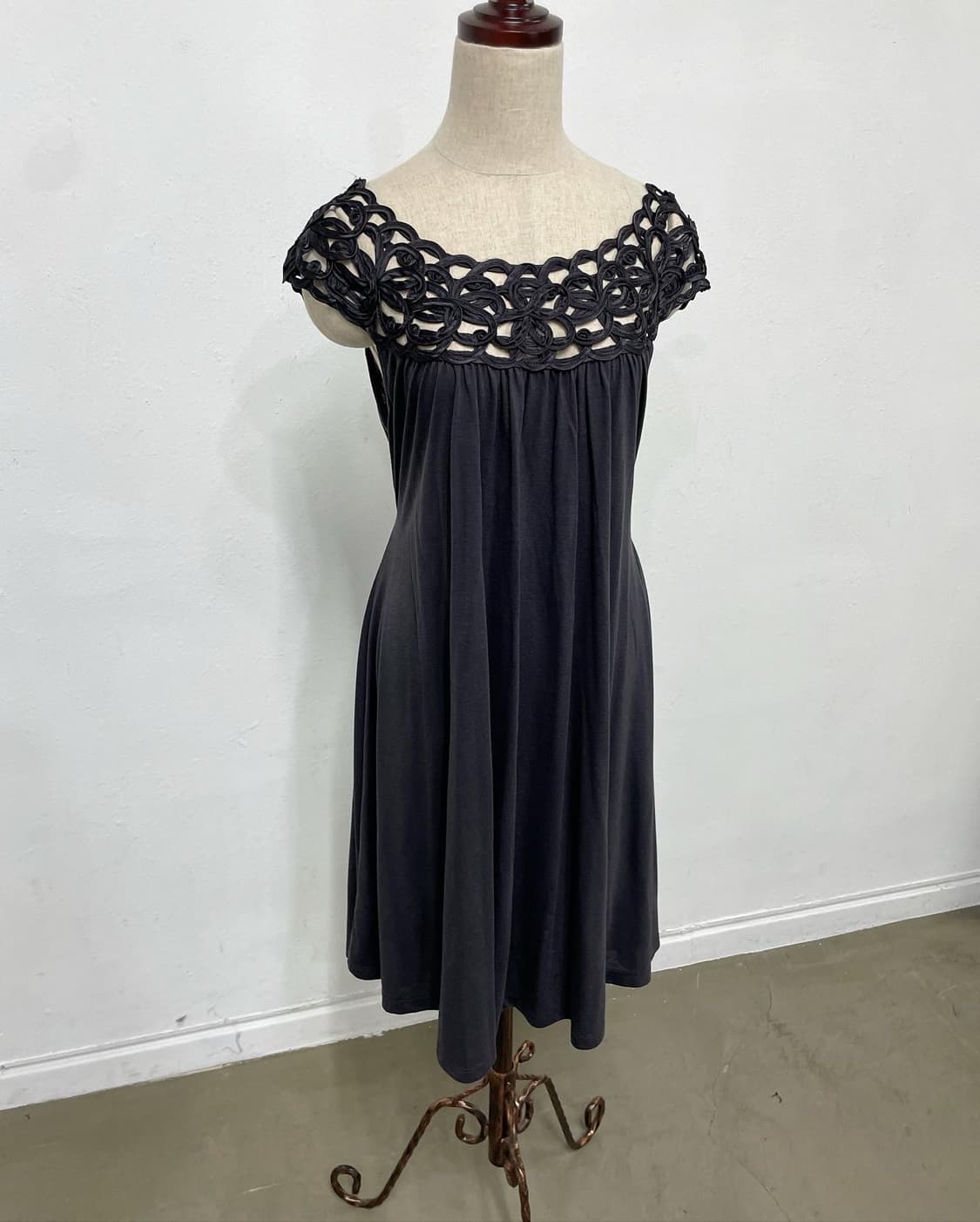 unique deep purple dress 상품이미지3