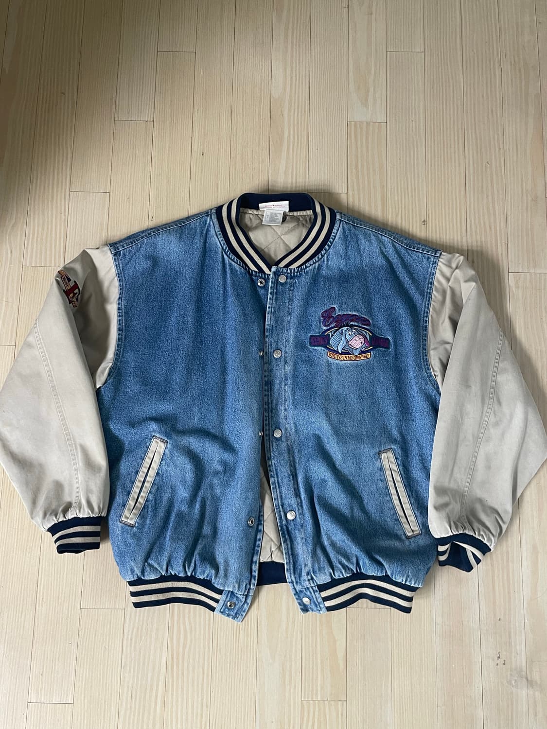 90s 디즈니 데님 바시티 이요르 L 상품이미지1