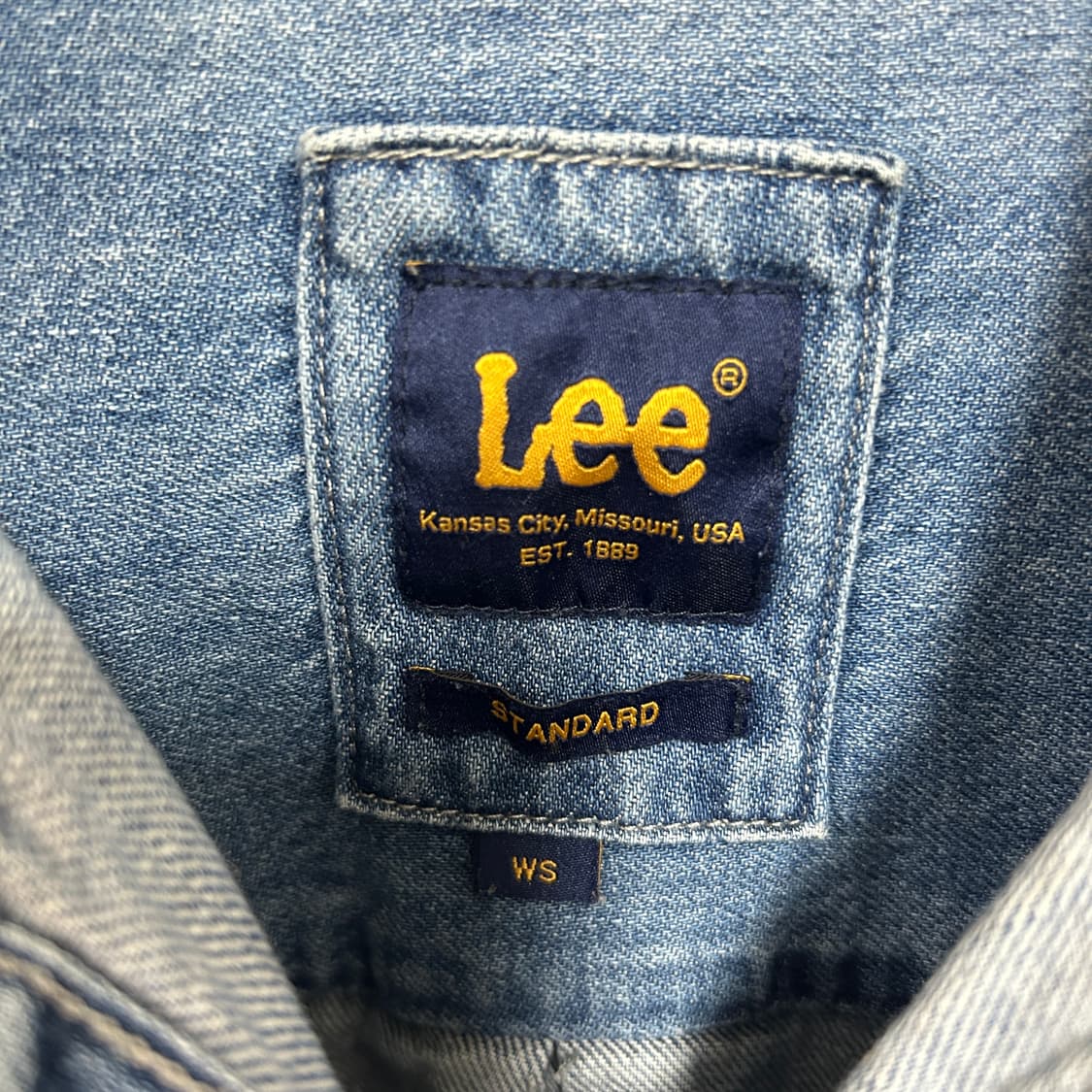 Lee 오버핏 워싱 데님 셔츠 상품이미지7