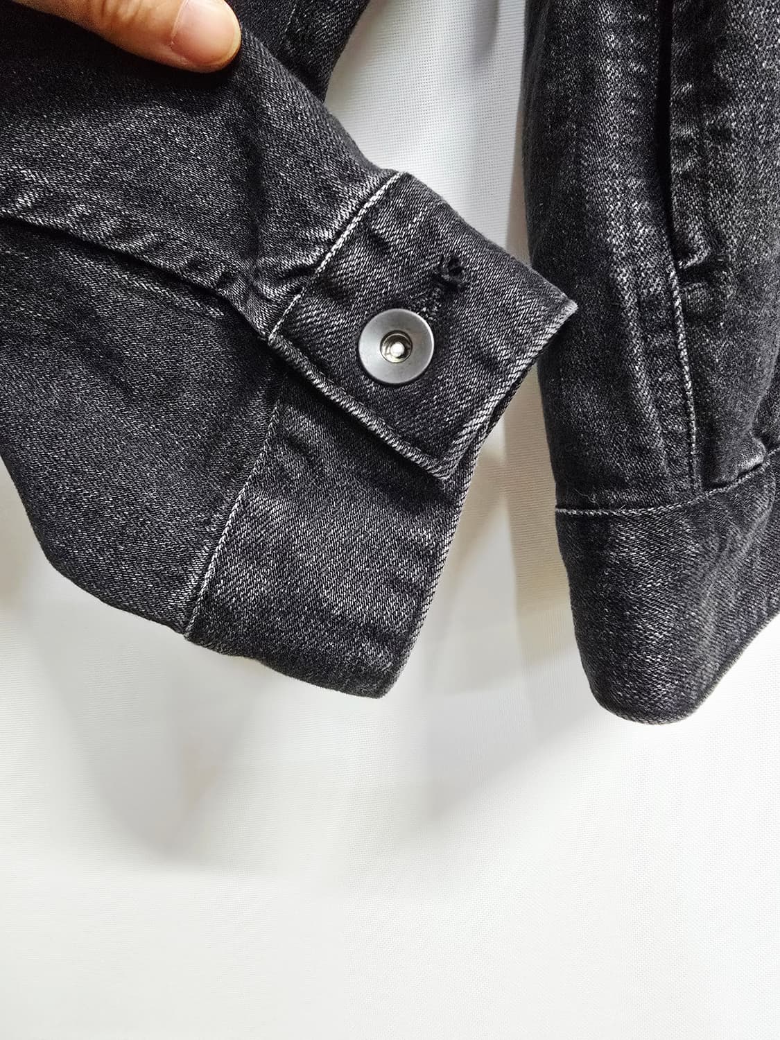 유니클로 블랙 데님 자켓 상품이미지4