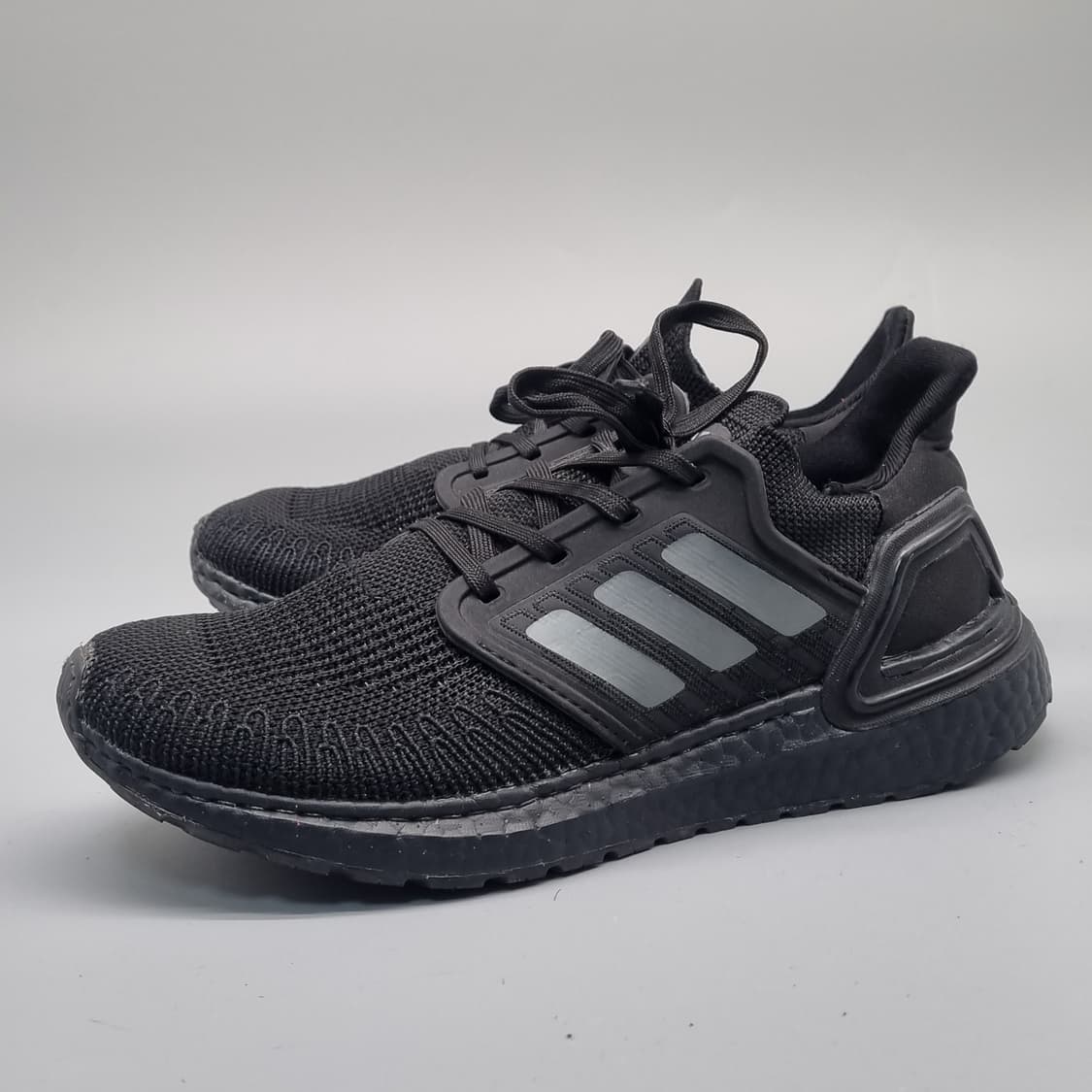 아디다스 울트라부스트 20 운동화240 상품이미지1