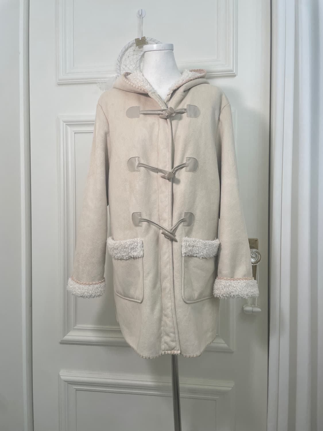 THEORIA cream ivory fur point hoodie coa 상품이미지1