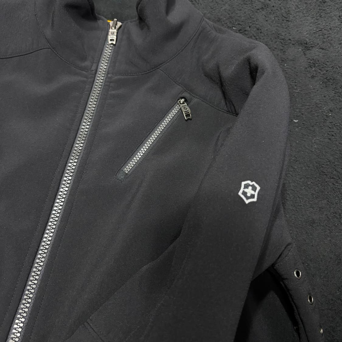 L 빅토리녹스 VICTORINOX 블랙 자켓 상품이미지4