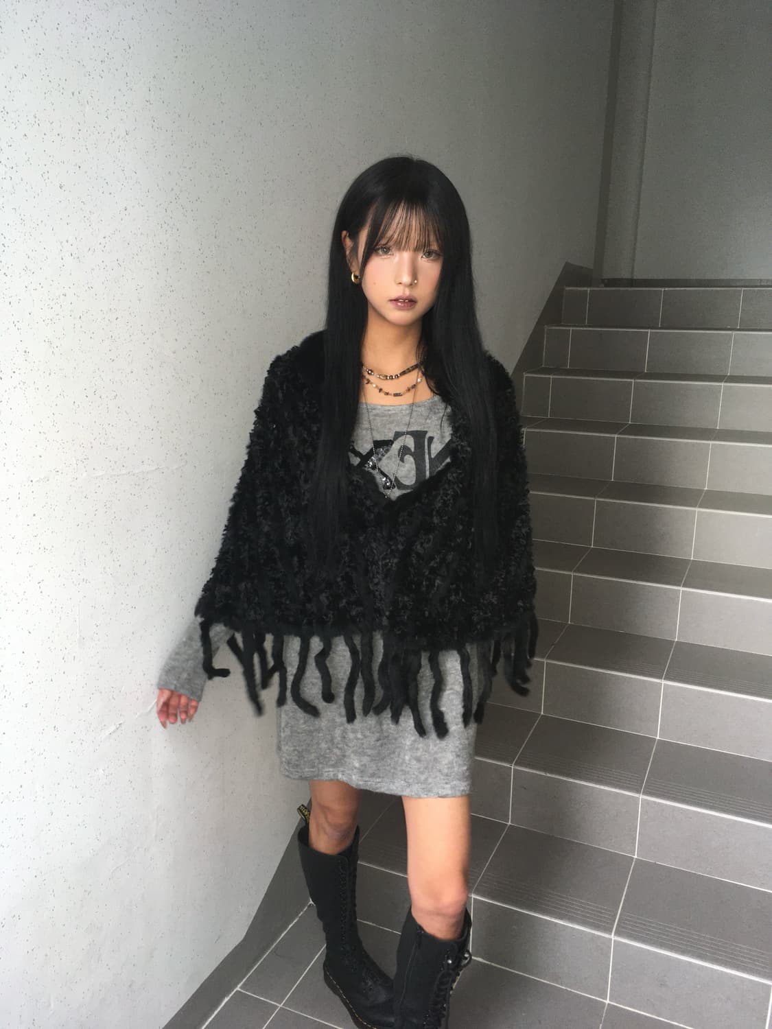Black rabbit fur trimming shawl  상품이미지3