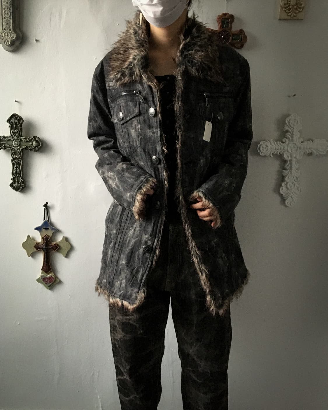 In the attic dyed fake fur mustang 상품이미지8