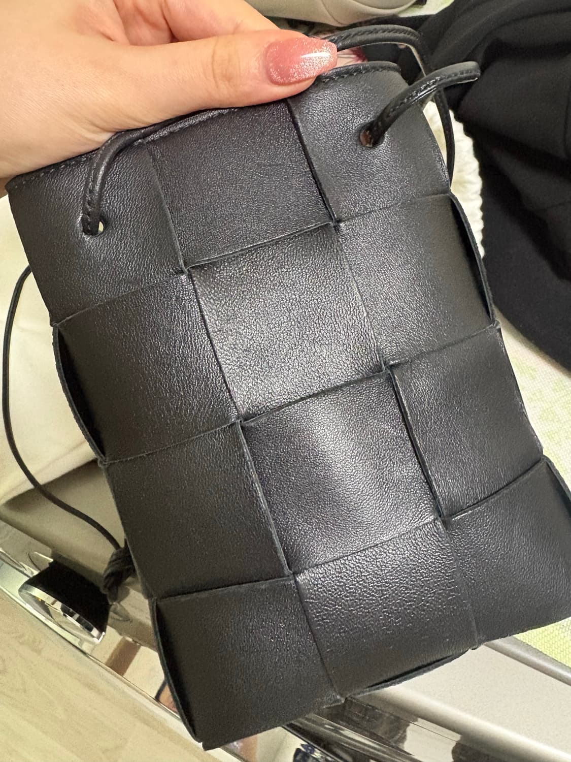 보테가베네타 버킷백 스몰 블랙 상품이미지3