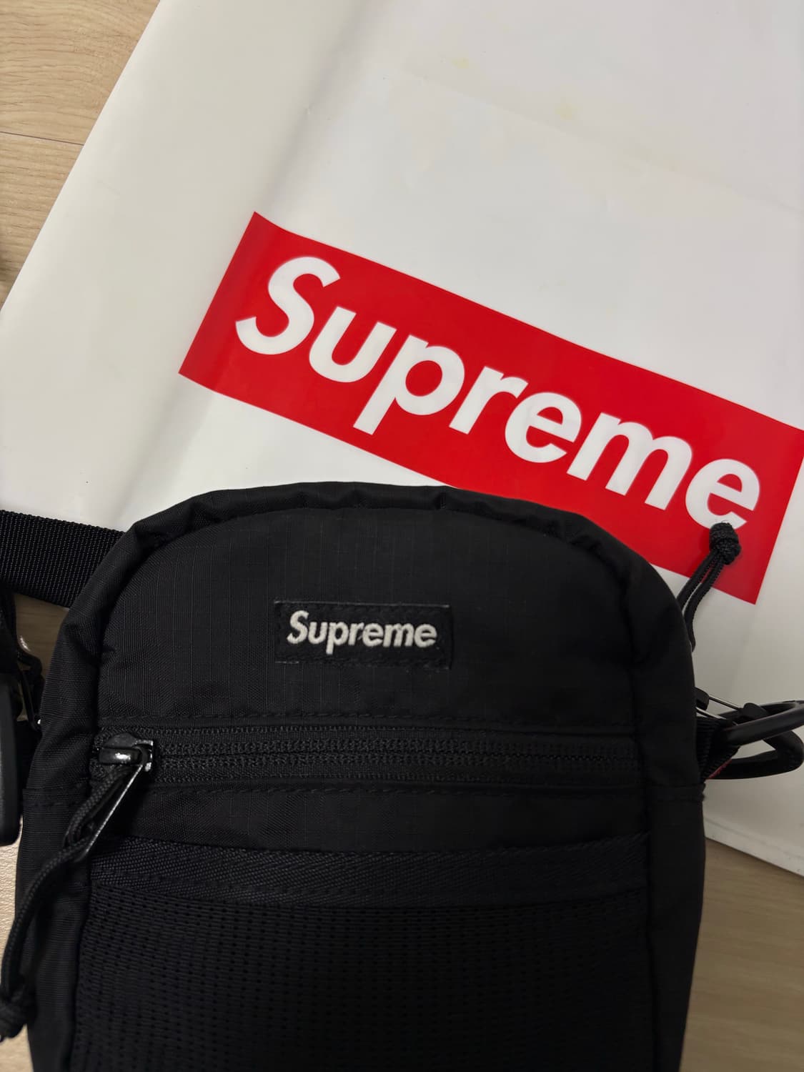 슈프림 코듀라 스몰 숄더백 + 쇼핑백 Supreme 17ss 상품이미지1