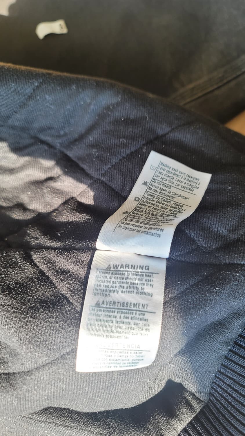 오리지널 칼하트 샌드스톤 j130 블랙색상  XL 사이즈 판매합니다. 상품이미지10