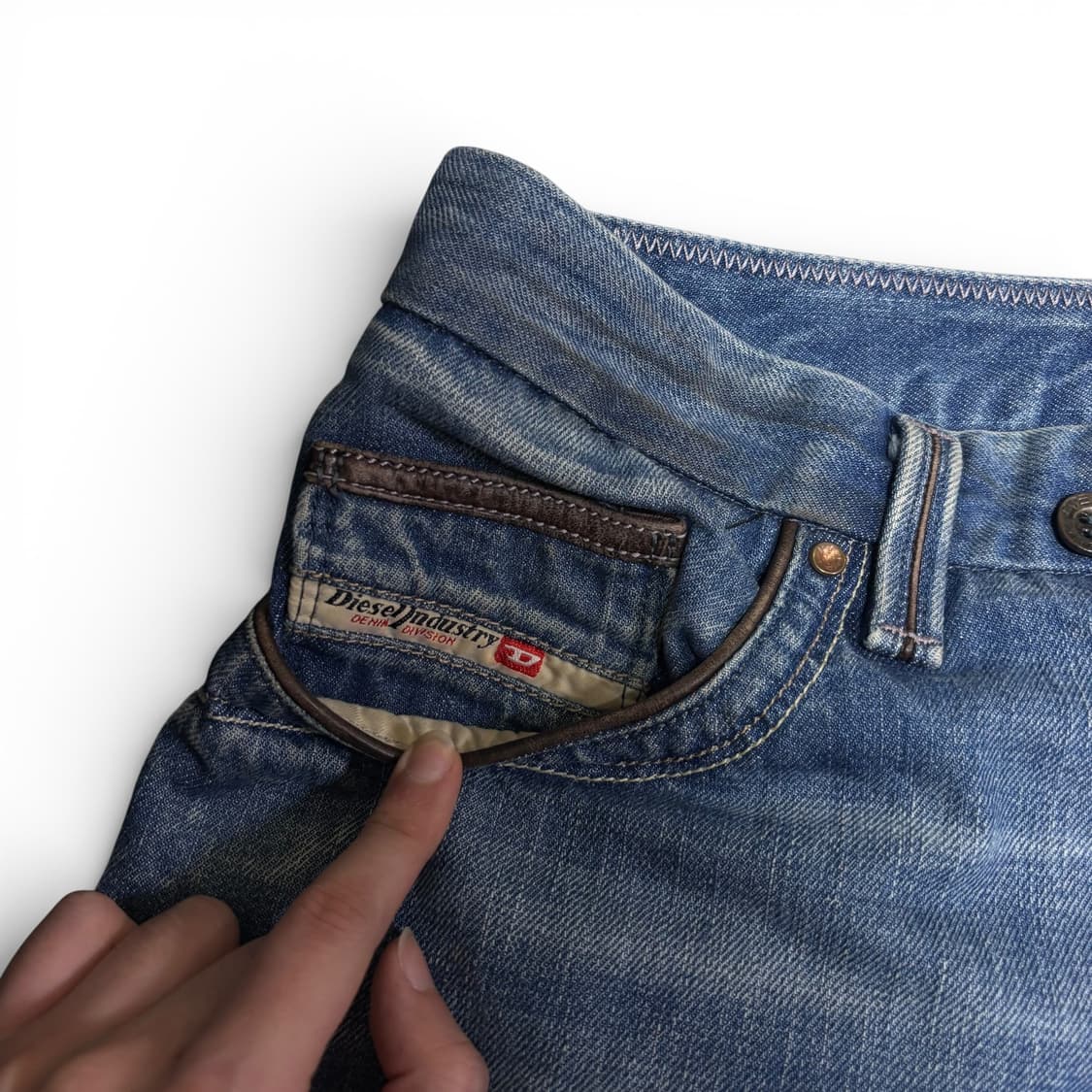 34 디젤 DIESEL  중청 워싱 데님팬츠 상품이미지4