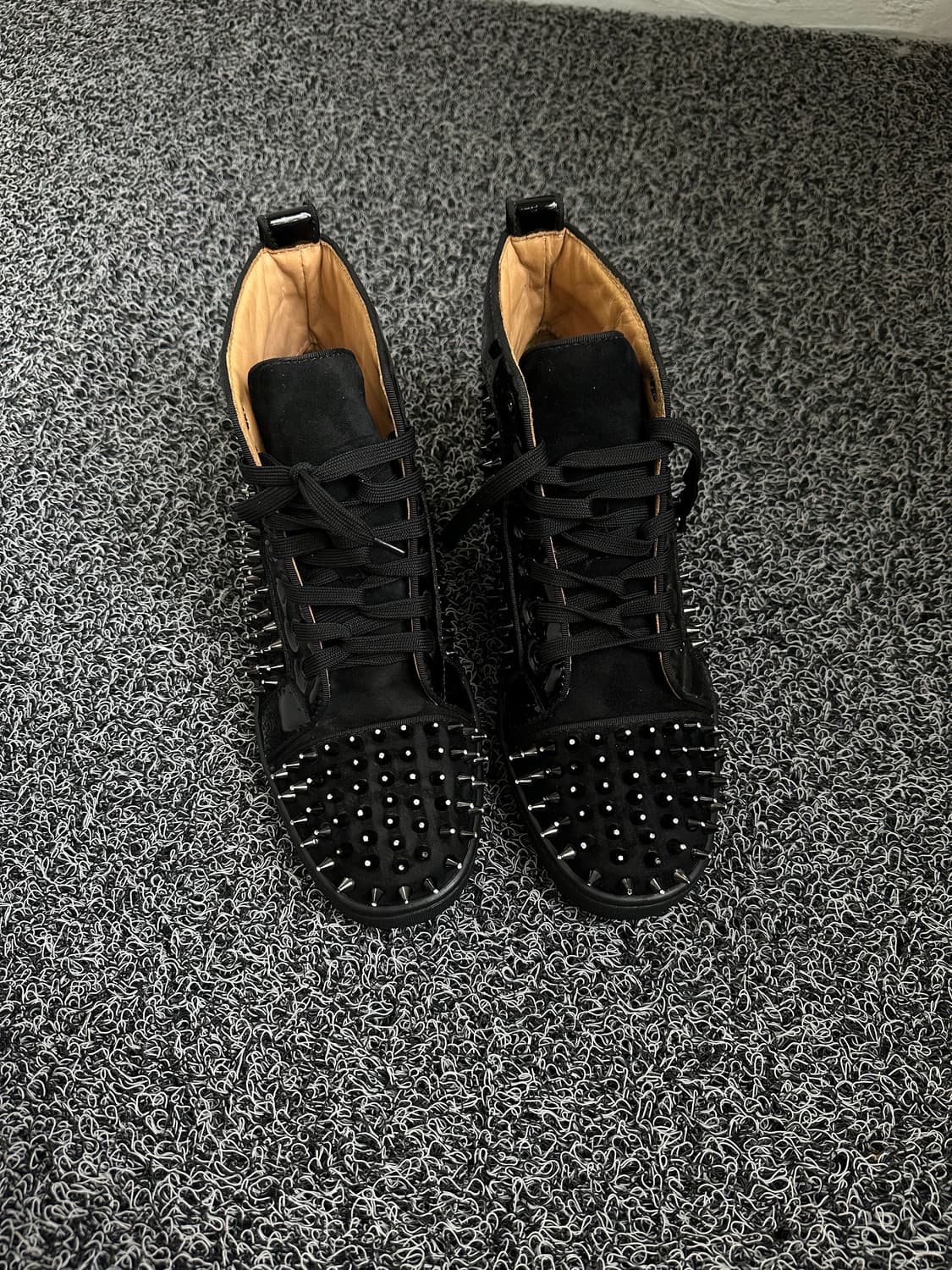 Christian Louboutin 스터드 스니커즈 상품이미지8