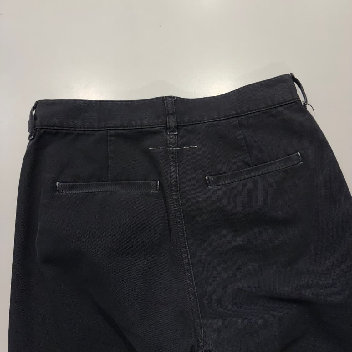 [38] 12FW 메종 마틴 마르지엘라 블랙 데님 청바지 수입택 D570 상품이미지6