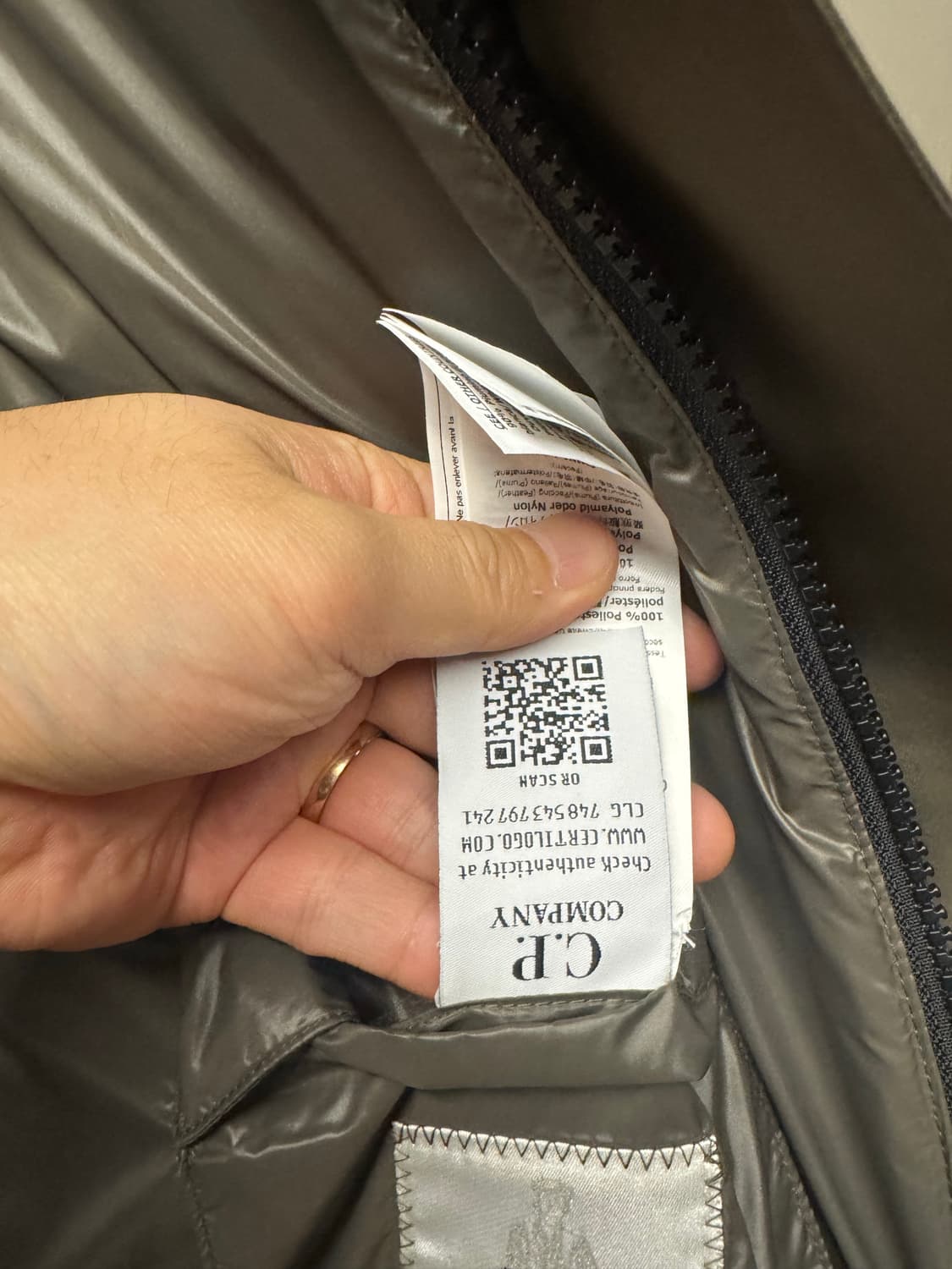 CP컴퍼니 DD Shell 다운 패딩 상품이미지9