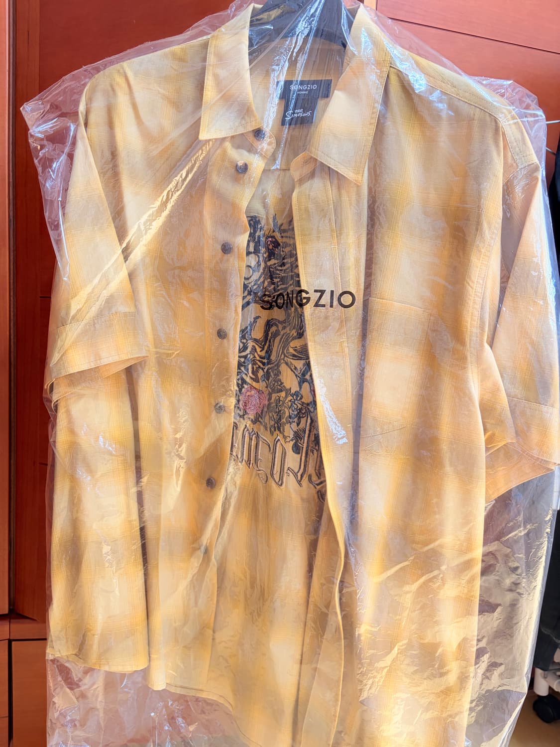 송지오 호머 심슨 체크 반팔셔츠 상품이미지3