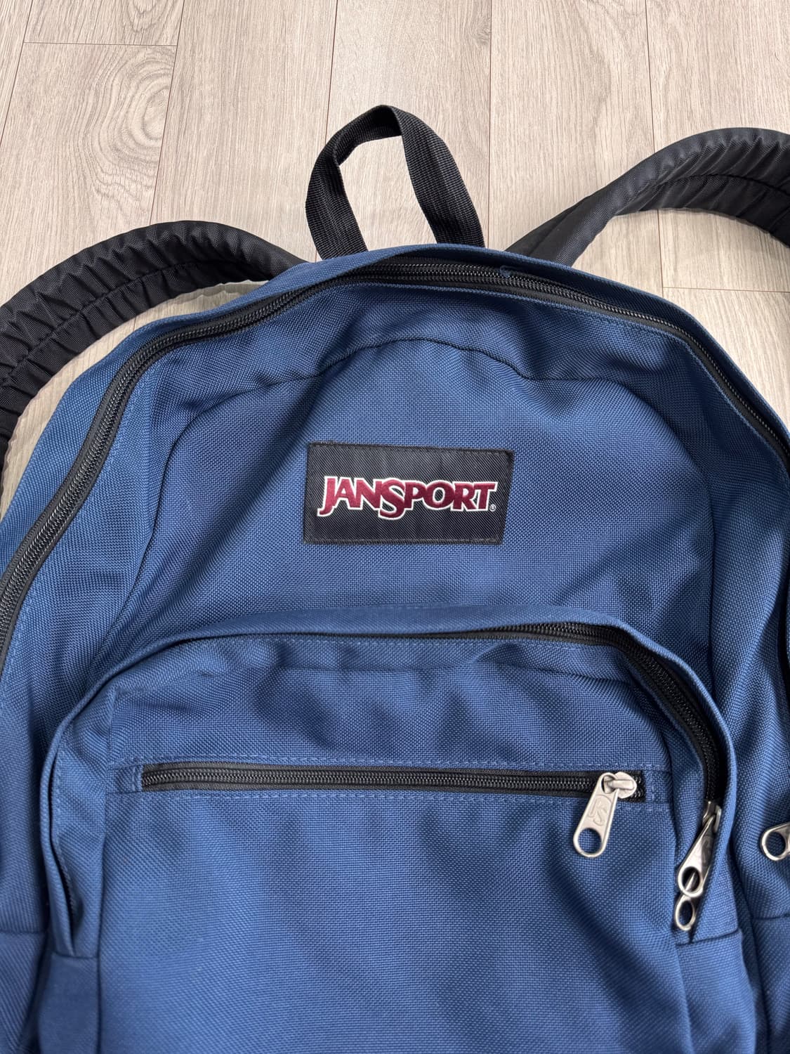 잔스포츠 네이비 스웨이드 백팩 상품이미지2