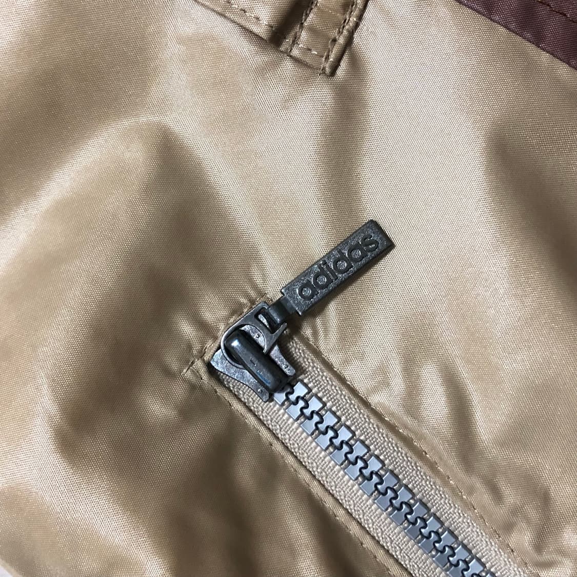 아디다스 브라운 경량패딩 상품이미지5