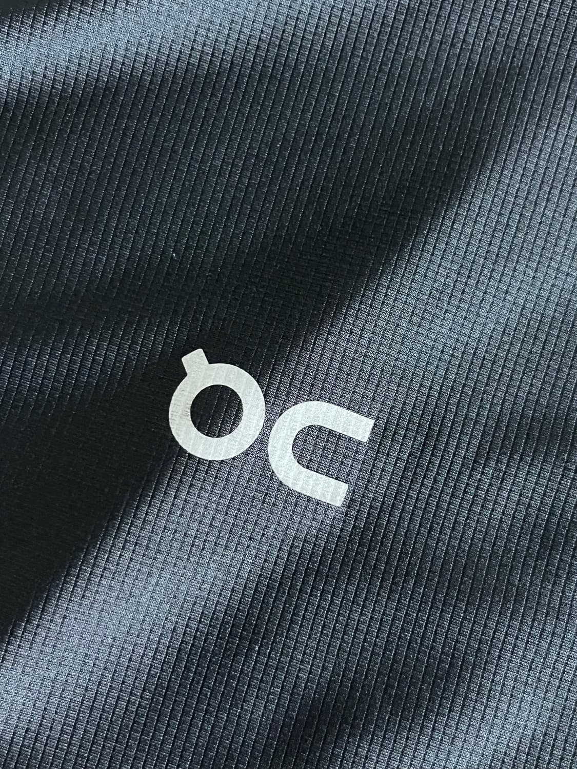 온러닝 코어 반팔티 상품이미지4