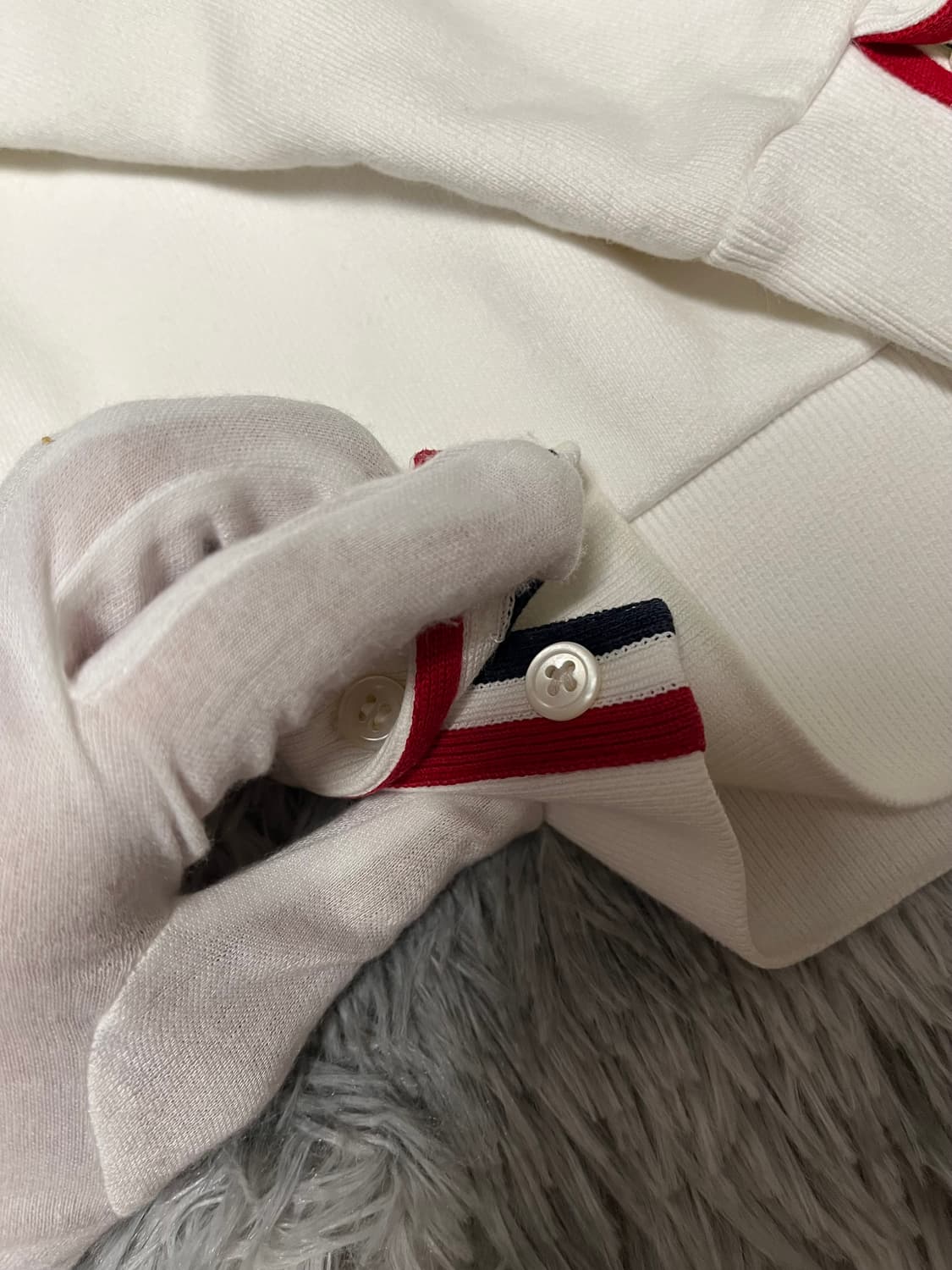 톰브라운 백삼선 맨투맨 상품이미지6