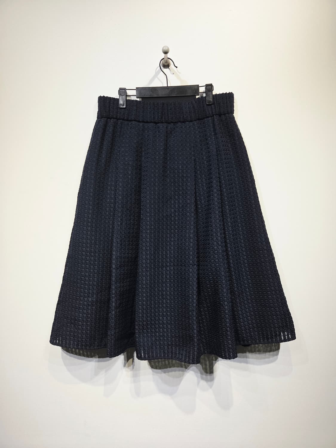 KARL LAGERFELD 칼라거펠트 파리 텍스처 플레어 스커트 상품이미지6