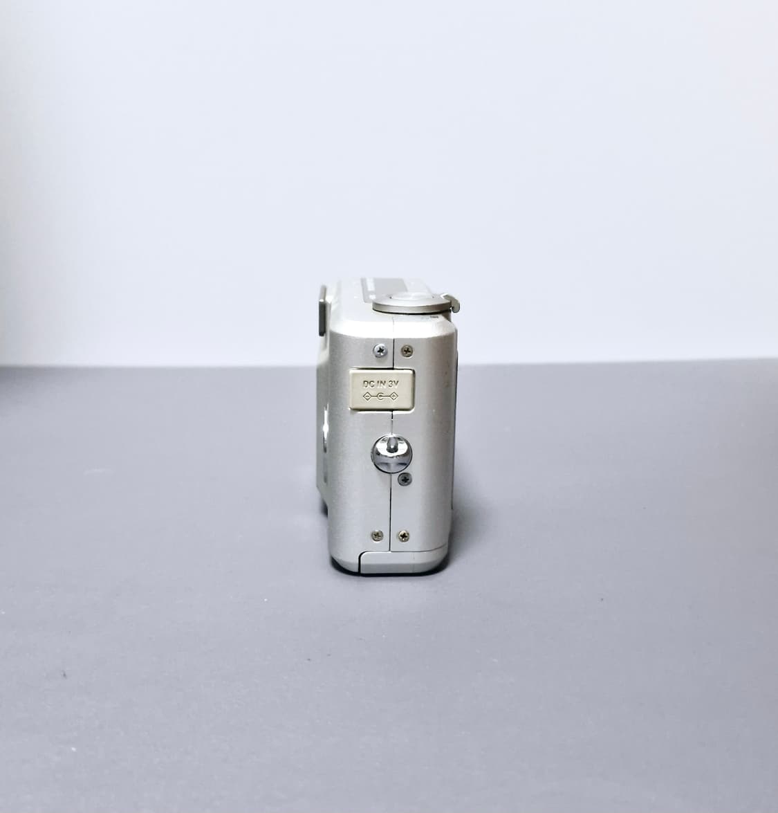 카시오 QV-R40 디지털카메라  상품이미지3