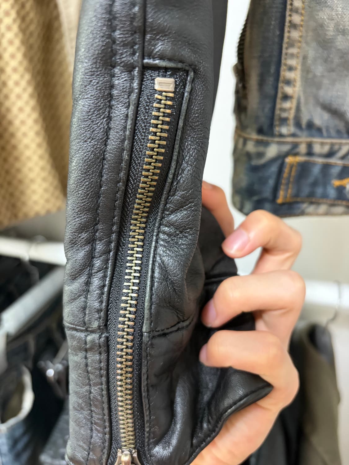 no id leather arm denim jacket 상품이미지3