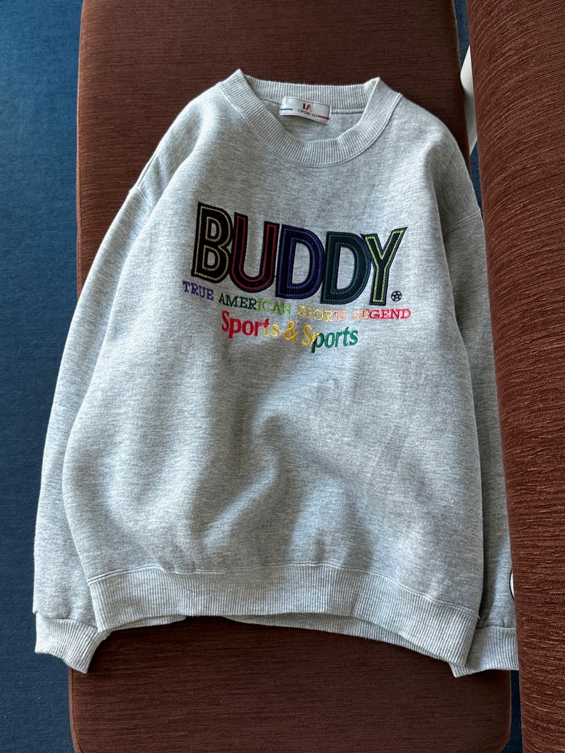 Design patch crew neck sweat P/O 상품이미지6