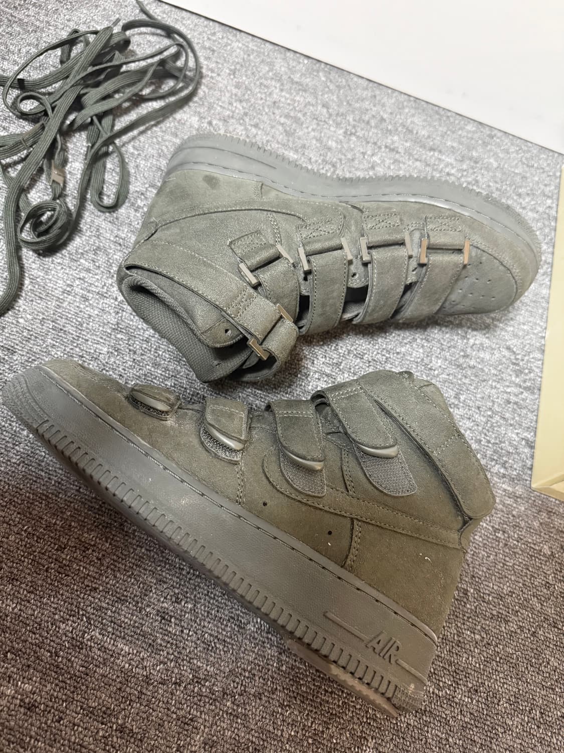 나이키 x 빌리 아일리시 에어포스1 하이 세쿼이아 / 크림 보증서 포함 상품이미지7