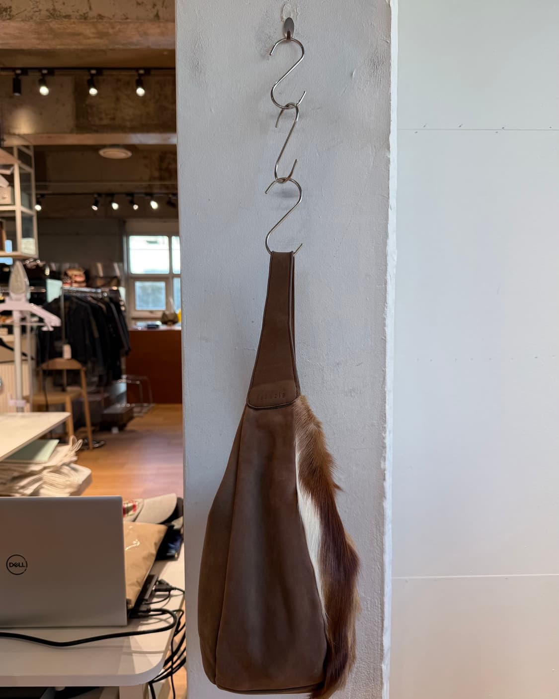 쌈지 브라운 송치 숄더백  상품이미지3