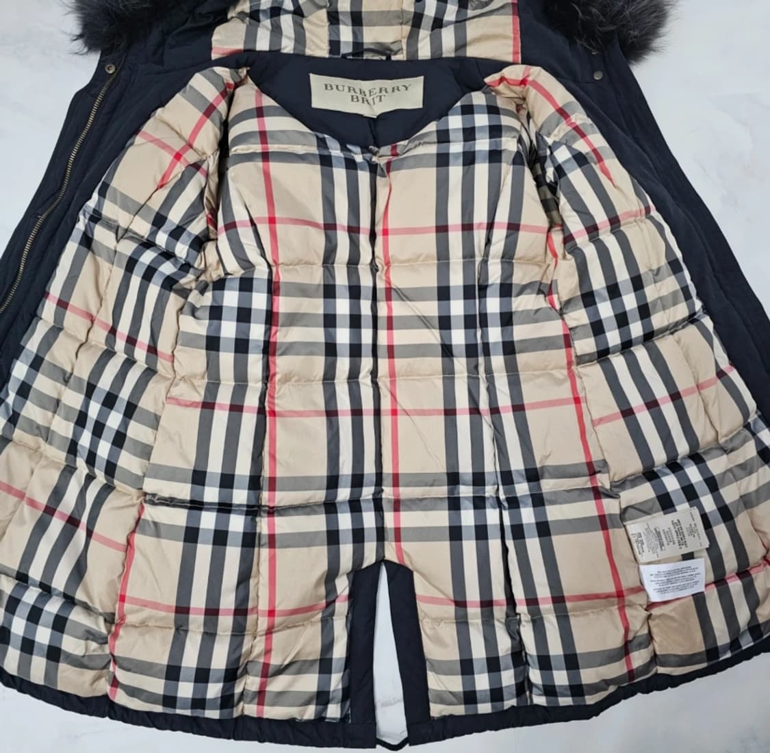 버버리 브릿 여성 패딩 코트 블랙 ~66 상품이미지5