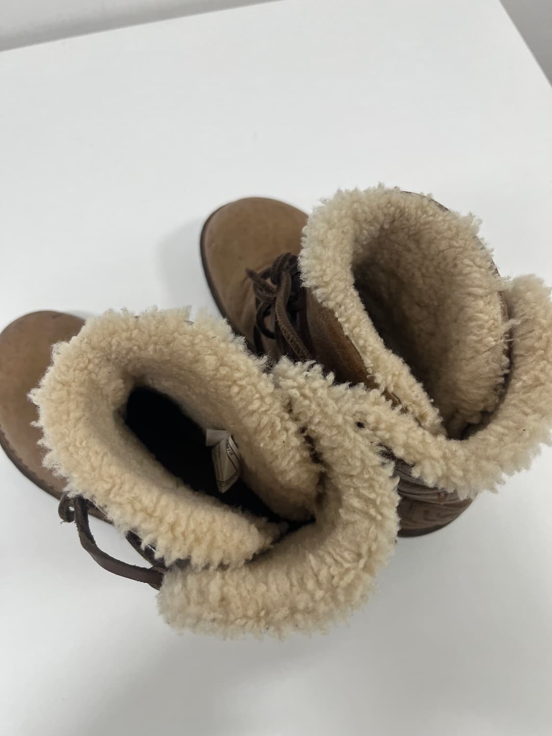 [250] 어그 ugg 레이스업 가죽 앵글 부츠 상품이미지7