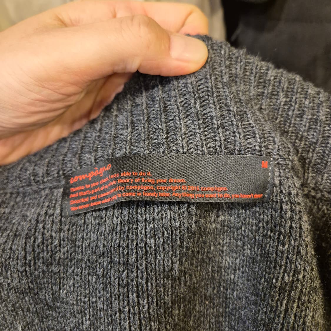 M(착샷잇음) 차콜 오버핏 니트가디건  상품이미지4