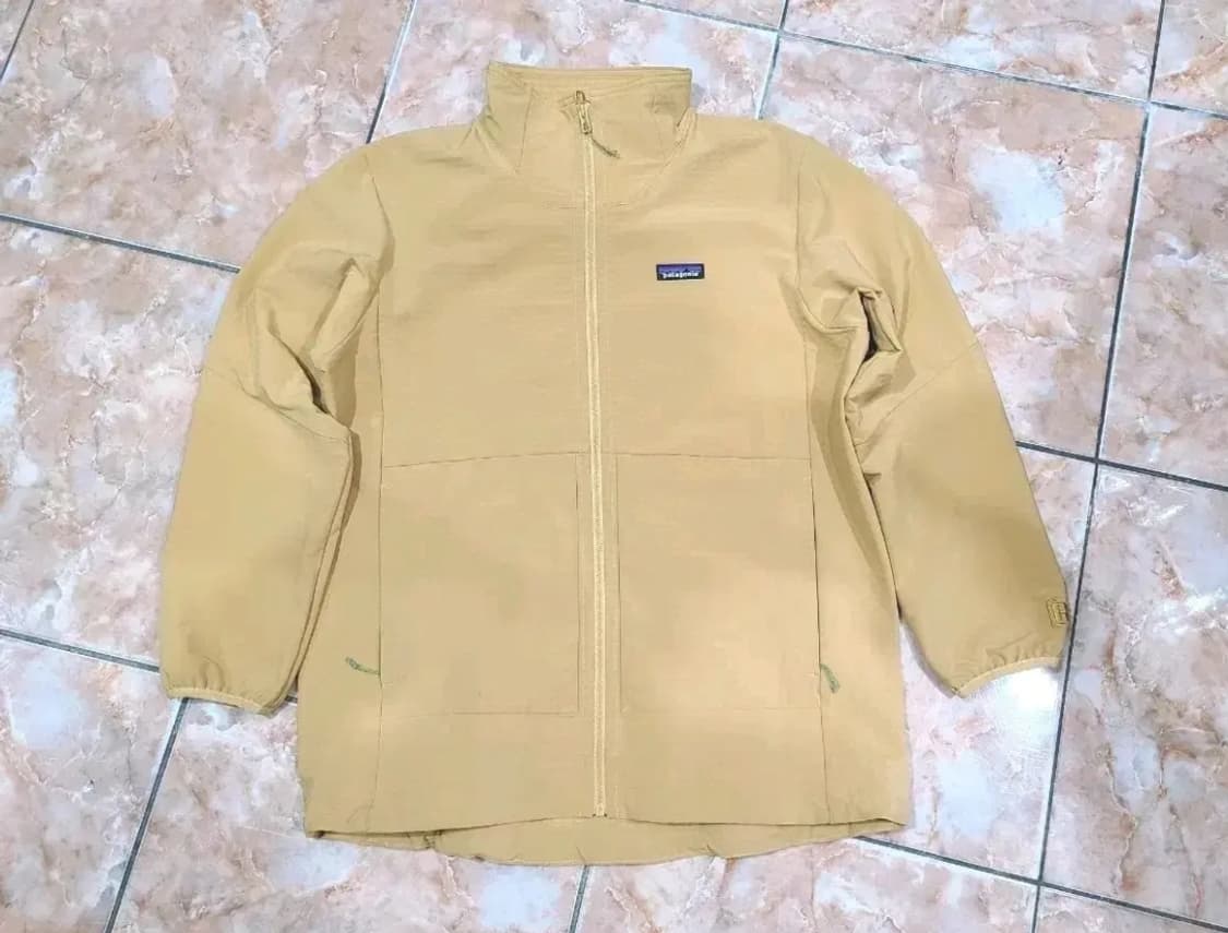 파타고니아 R1 테크페이스 자켓 (노란 겨자색) 상품이미지1