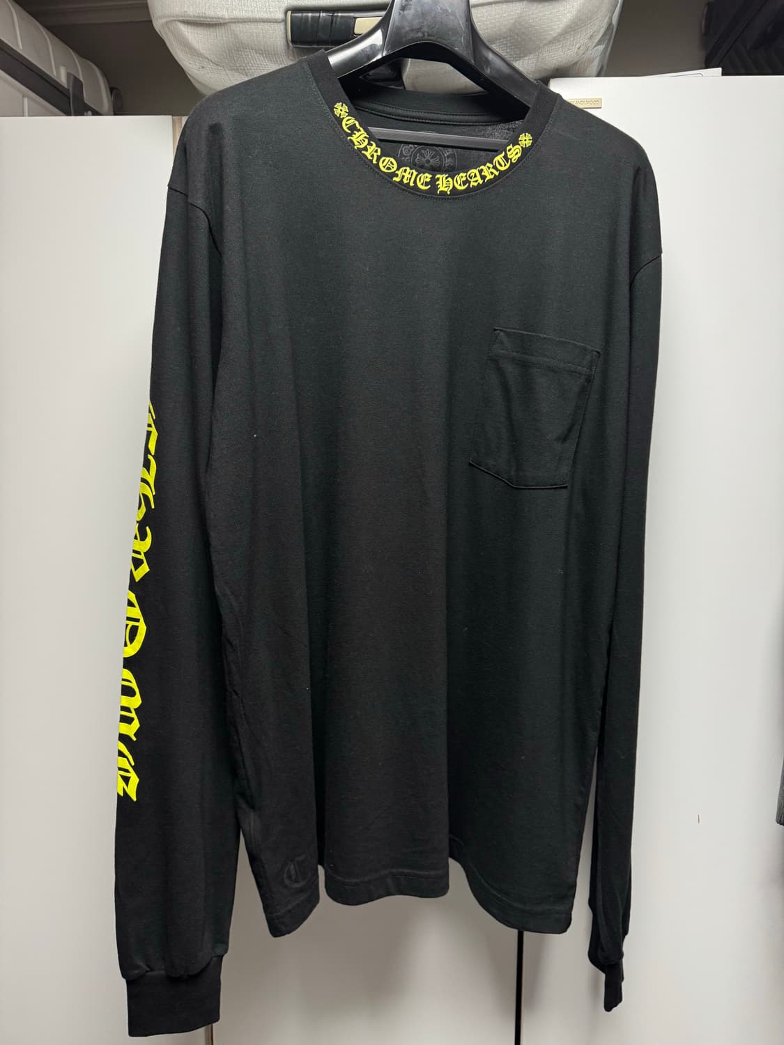 크롬하츠 vip 한정판 블랙 긴팔티 형광 레터링 상품이미지2