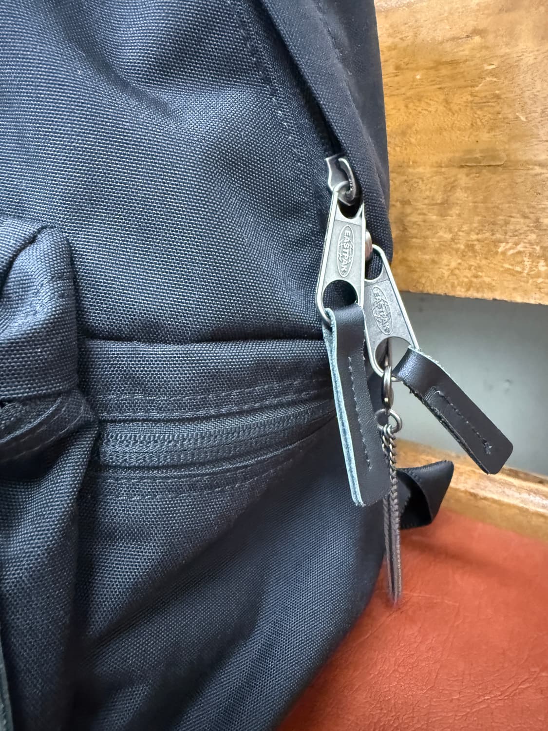 Eastpak x Mastermind 백팩 블랙 상품이미지4